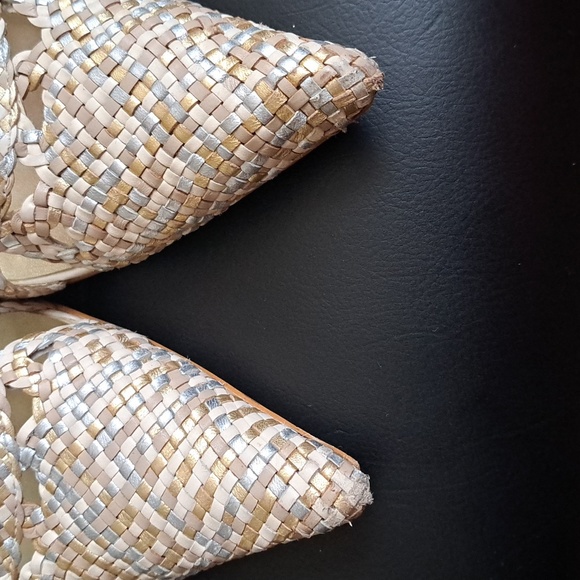 LNIB BCBG Vintage Heels 👠 - Picture 13 of 13